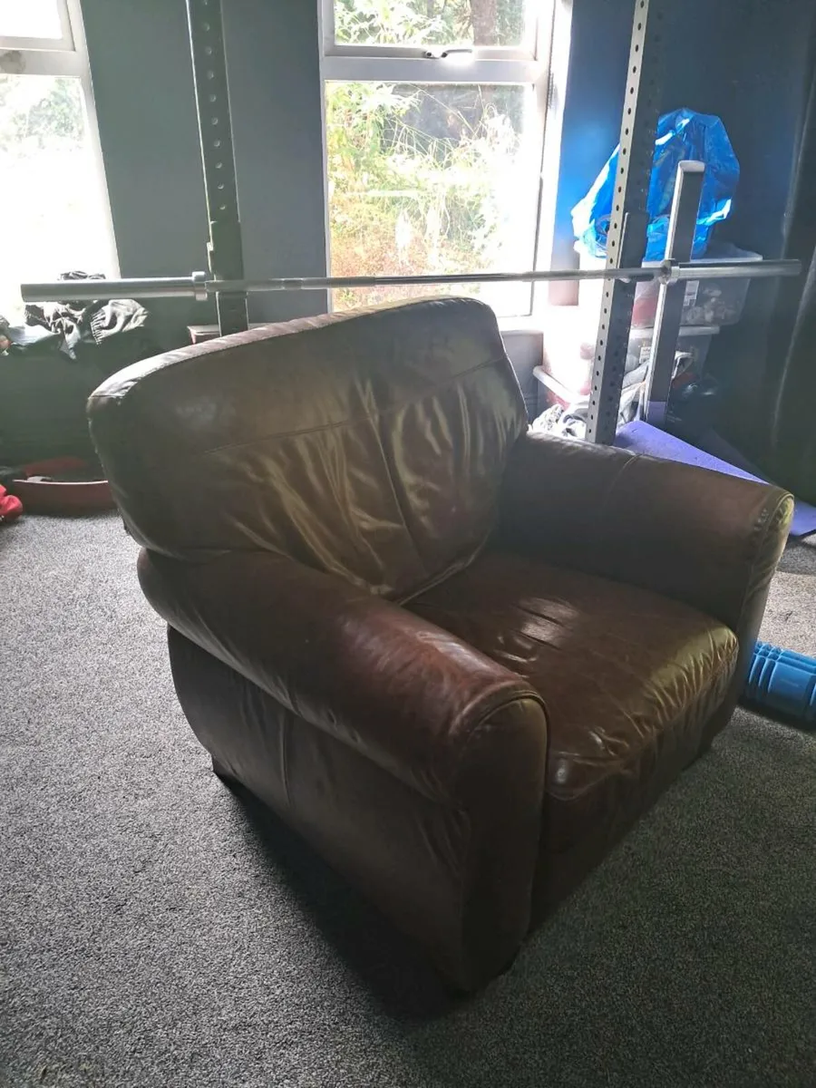 Set of leather couches - Image 1