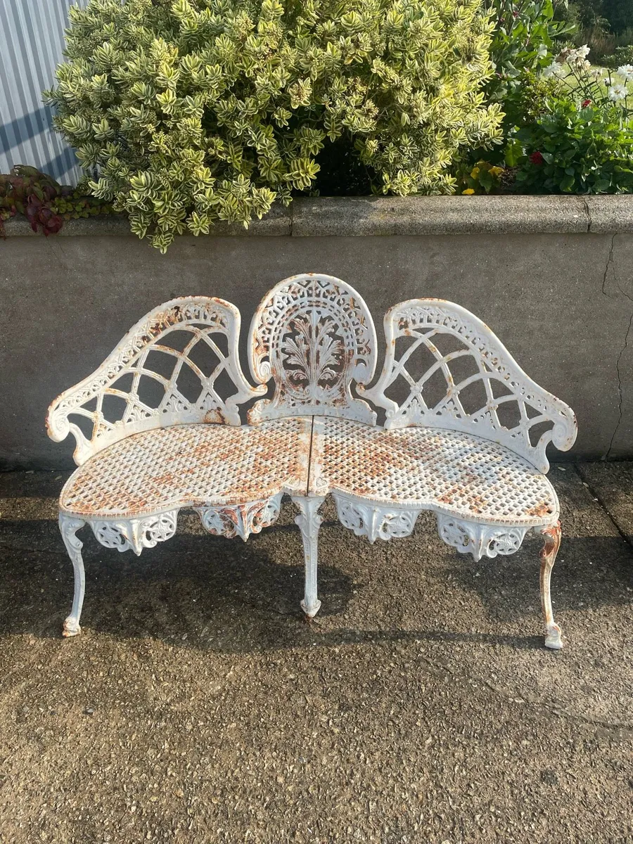 Garden seat