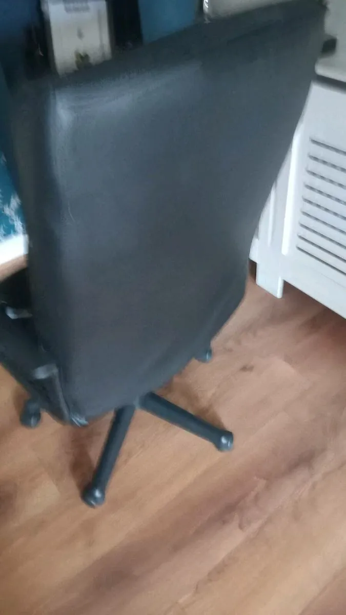 Office chair - Image 4