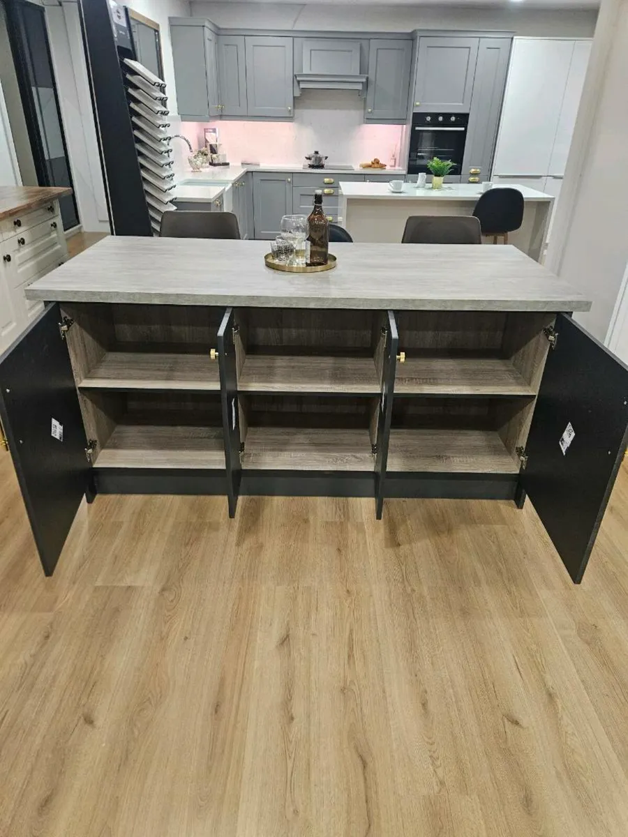 Brand new Kitchen islands - Image 2