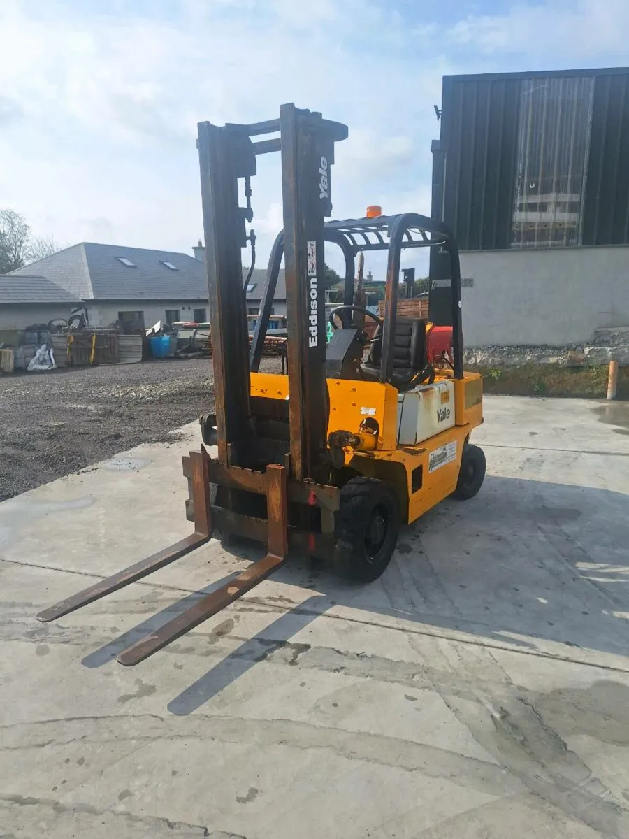 Yale forklift - Image 4