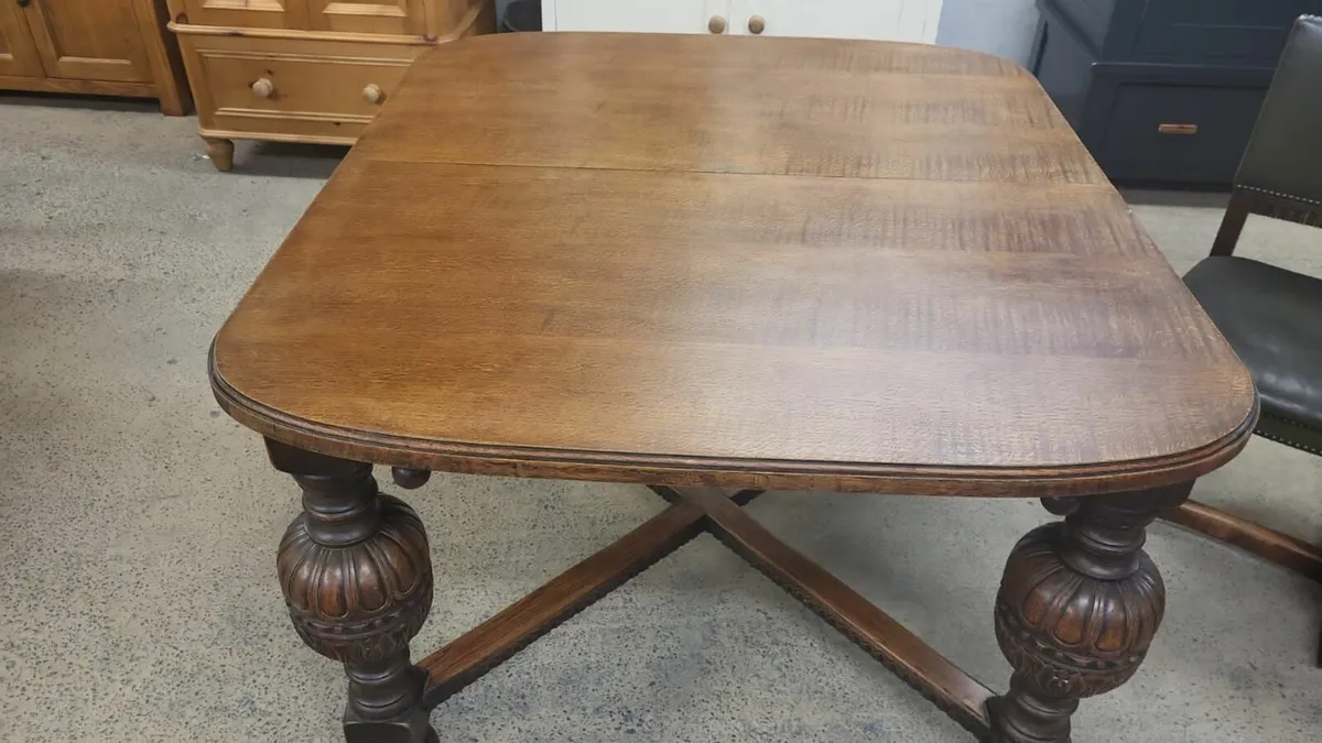 Jacobean revival oak extentable table, 4 chairs - Image 2