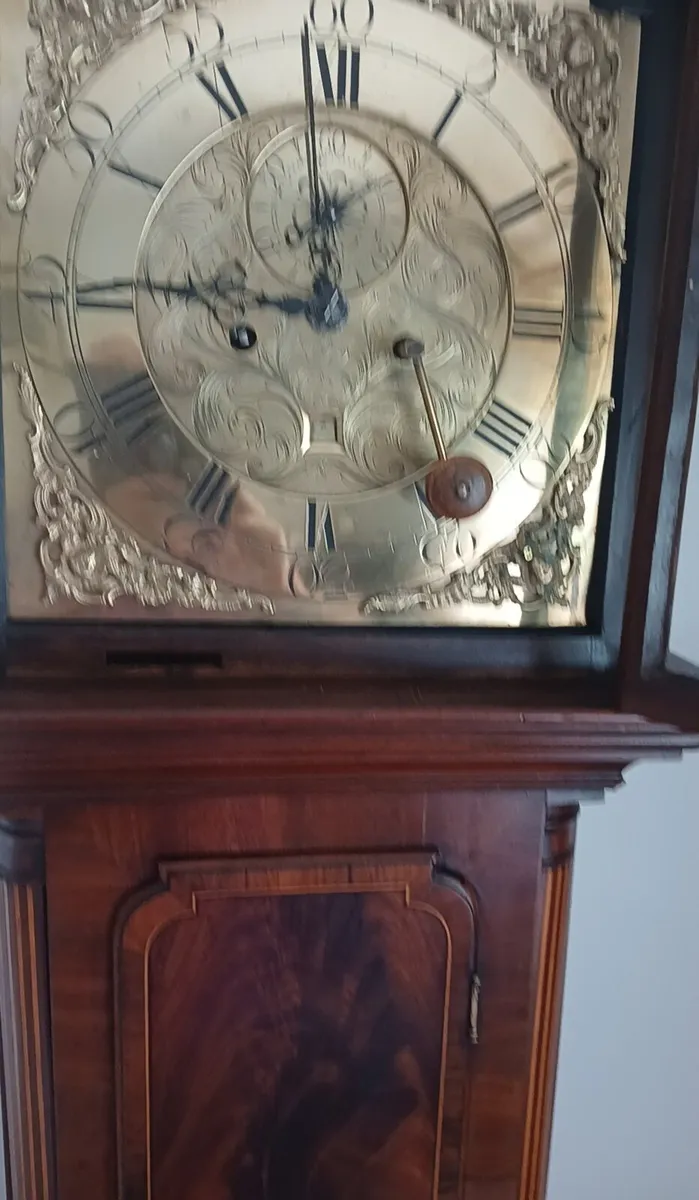 A tique clock - Image 4