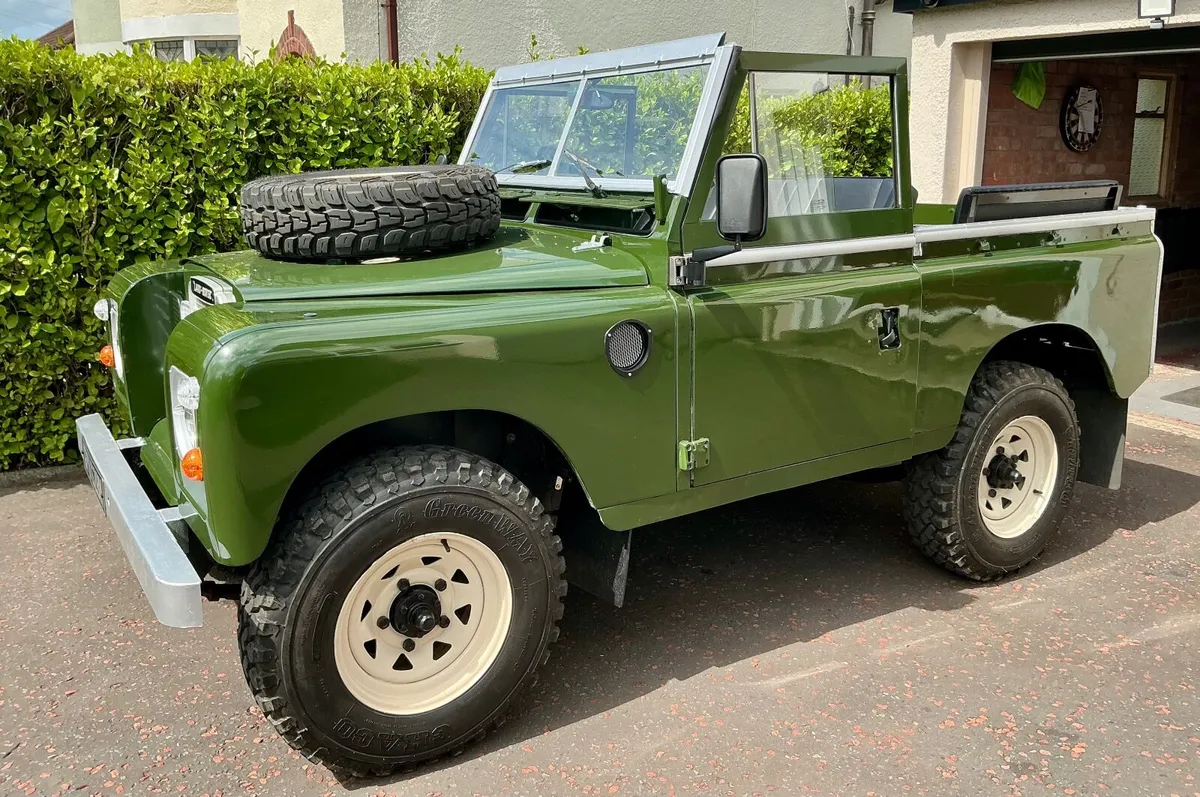 Land Rover Defender 1975 - Image 3