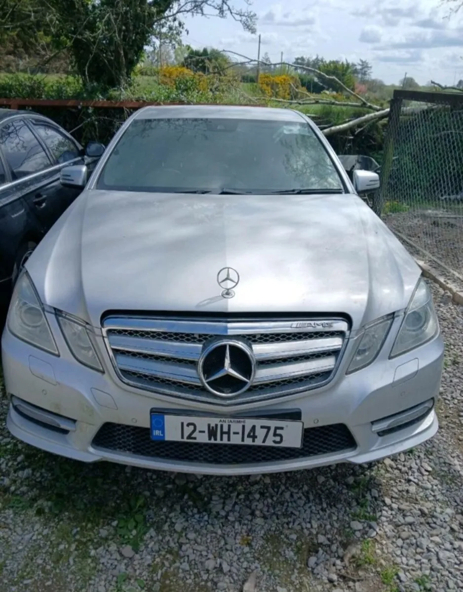 Mercedes E350 Auto for repair/Braking.Engine inc - Image 1
