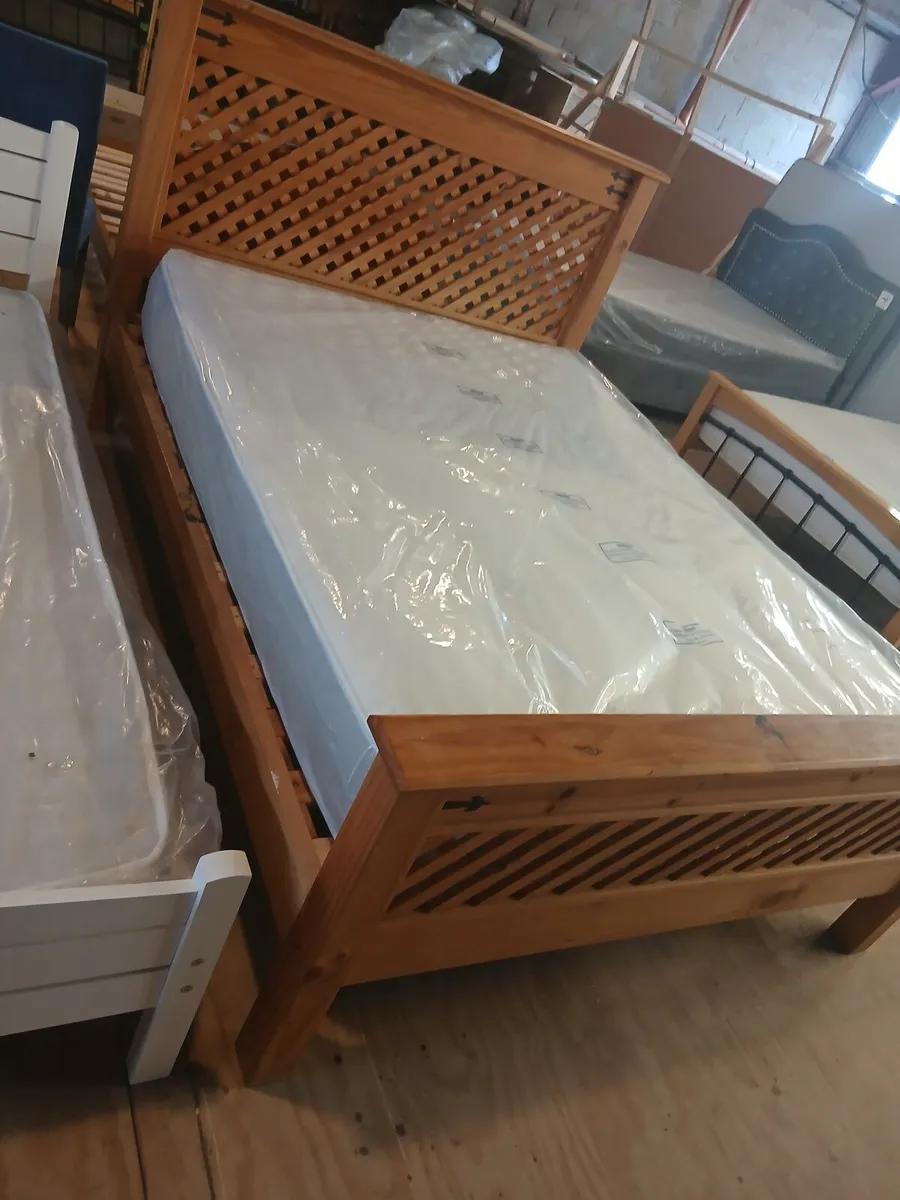 Bed set - Image 1