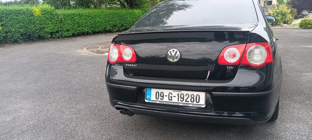 VW Passat - Image 4