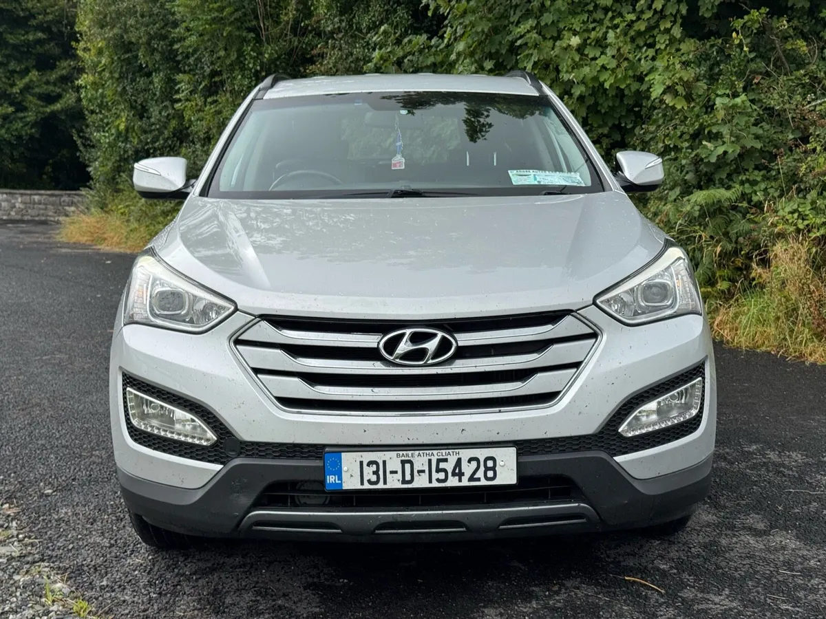 Hyundai Santa Fe 2013 2.2 4x4 7 seater - Image 2