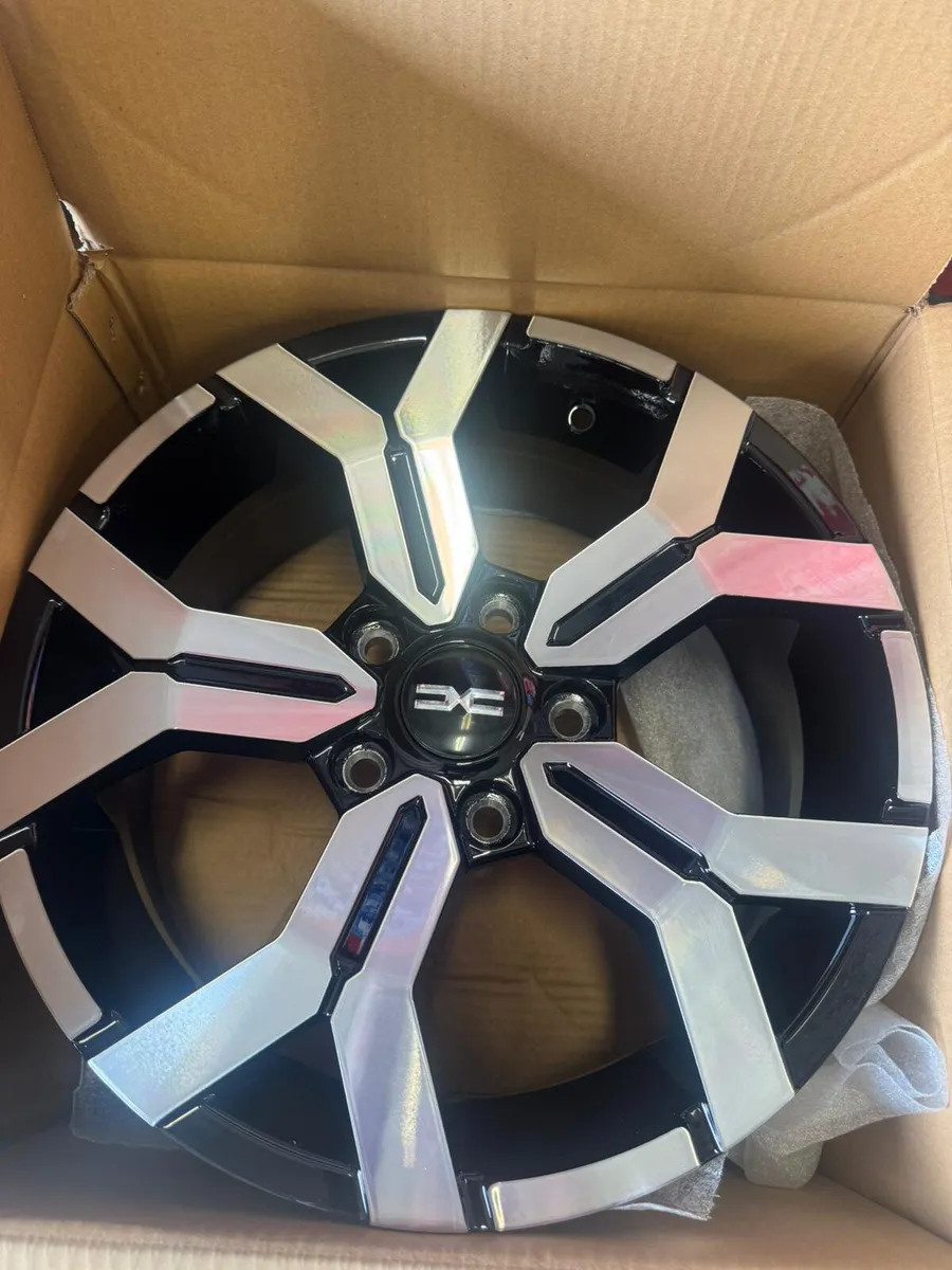 new 16'' Dacia Duster wheels