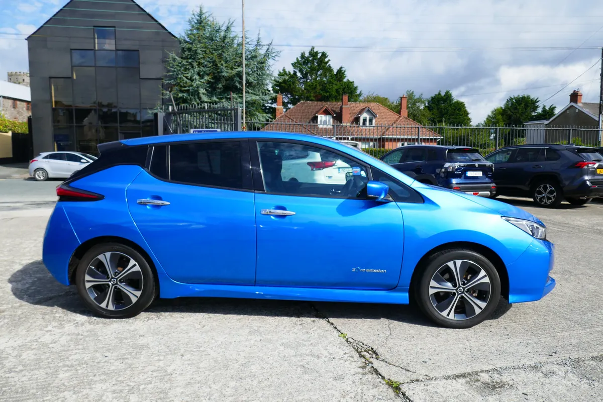 202, NISSAN LEAF 40K EV SV PREMIUM COLD PK 40KW '1 - Image 3