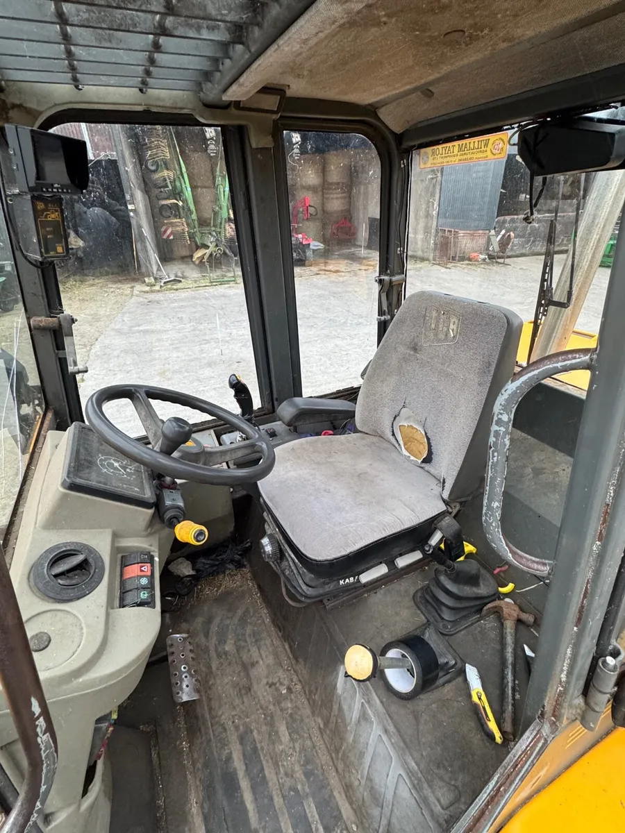 JCB 409 Telemaster pivot steer Telehandler - Image 3