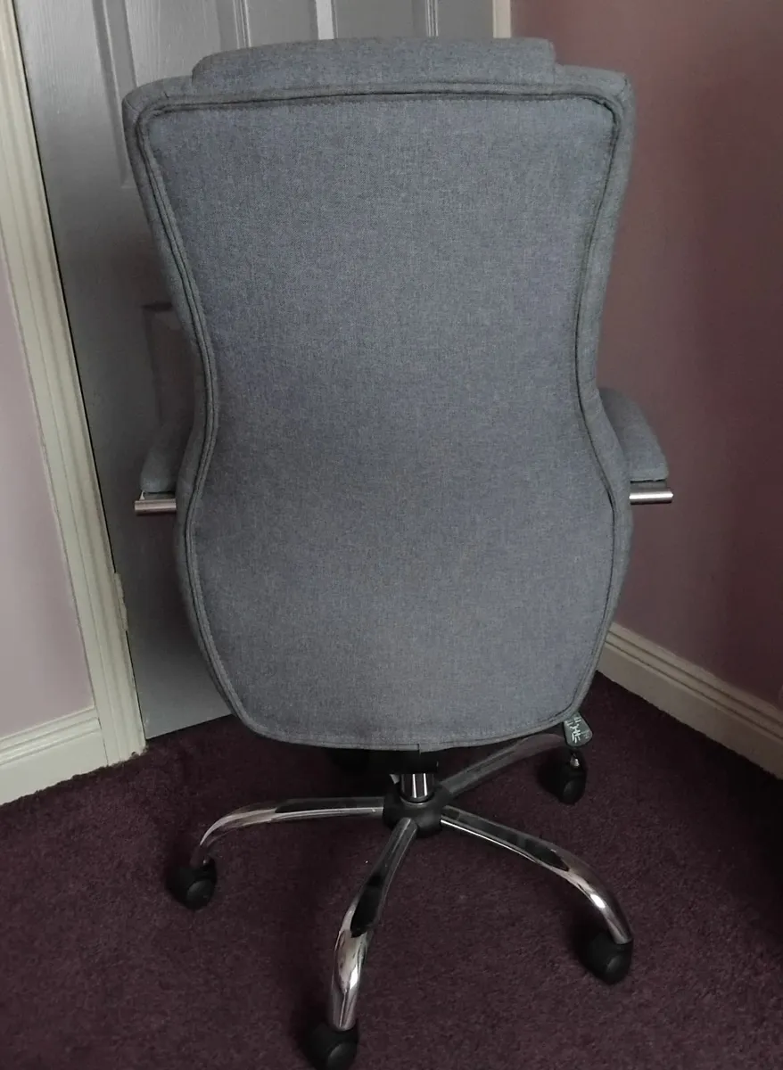 Office Chair - Image 3