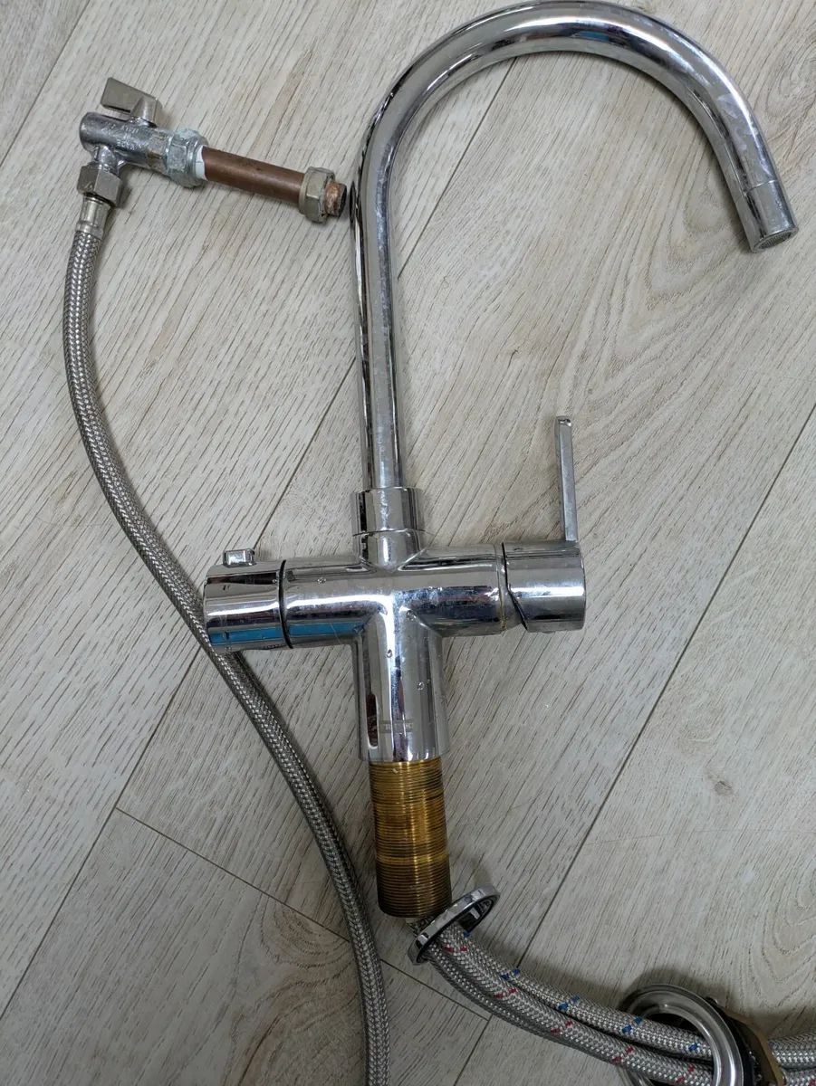 Franke Minerva Instant Boiling Water tap - Image 3