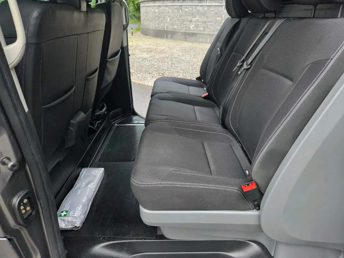 2016 Renault Traffic Crew Cab - Image 3