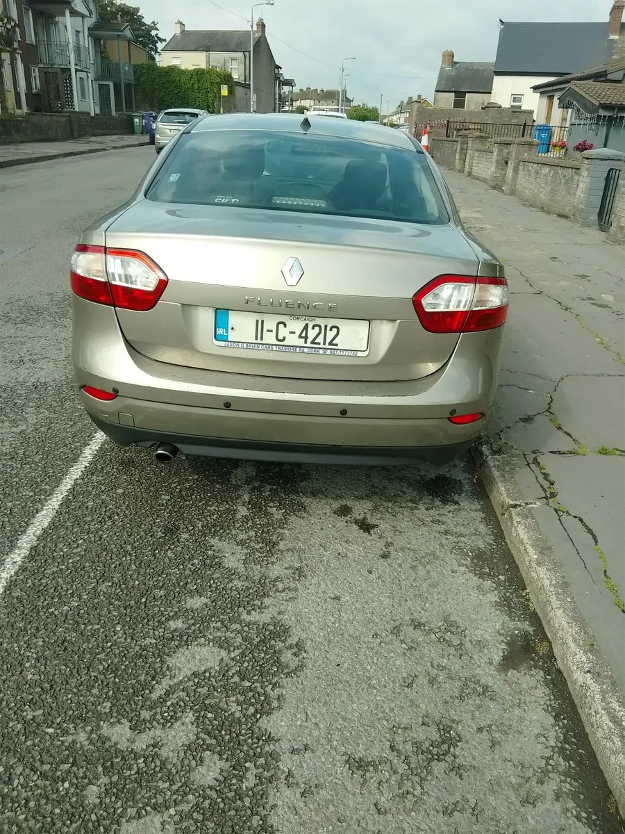 Renault Fluence 2011 - Image 4