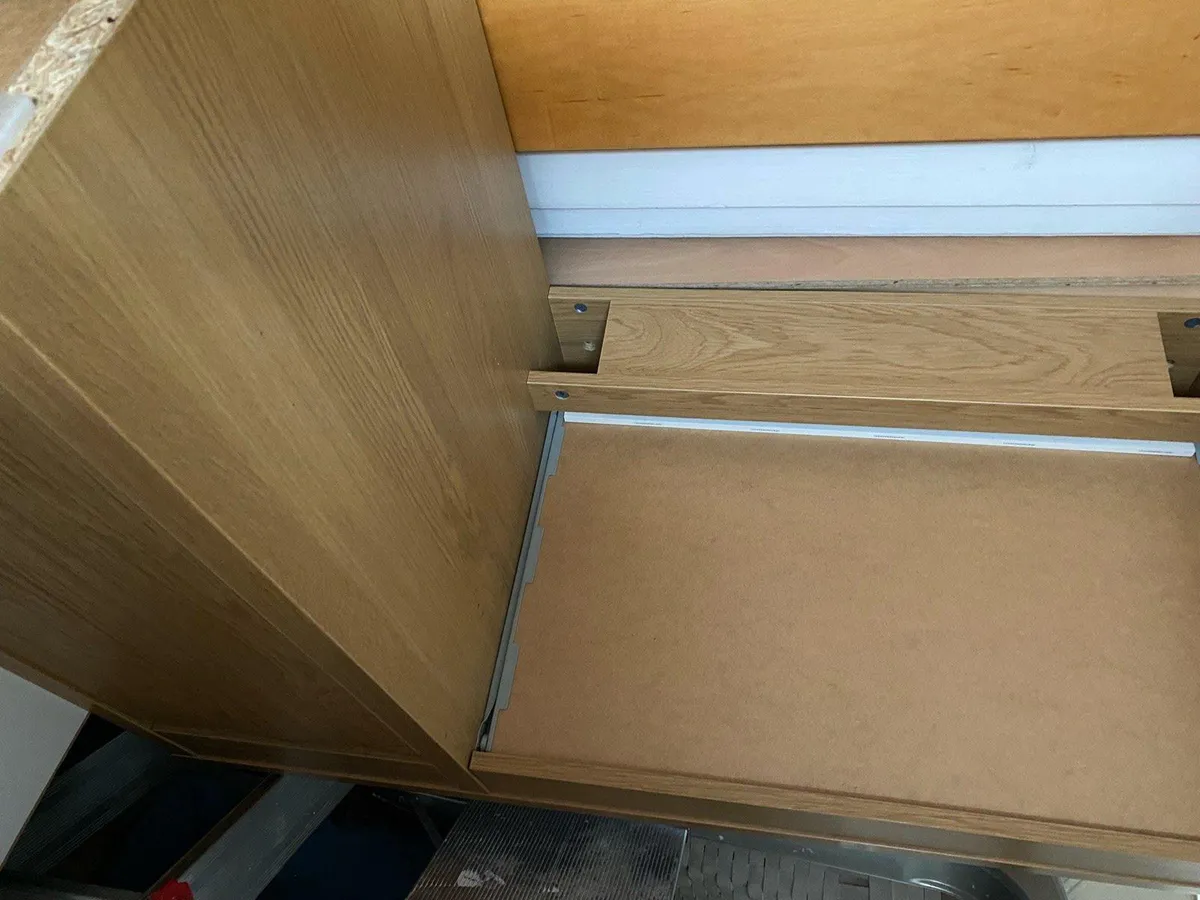 Study desk - Image 2