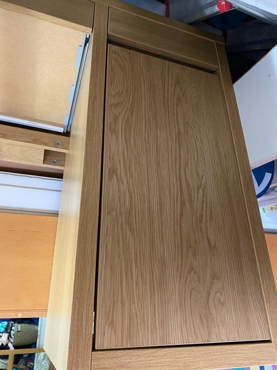 Study desk - Image 4