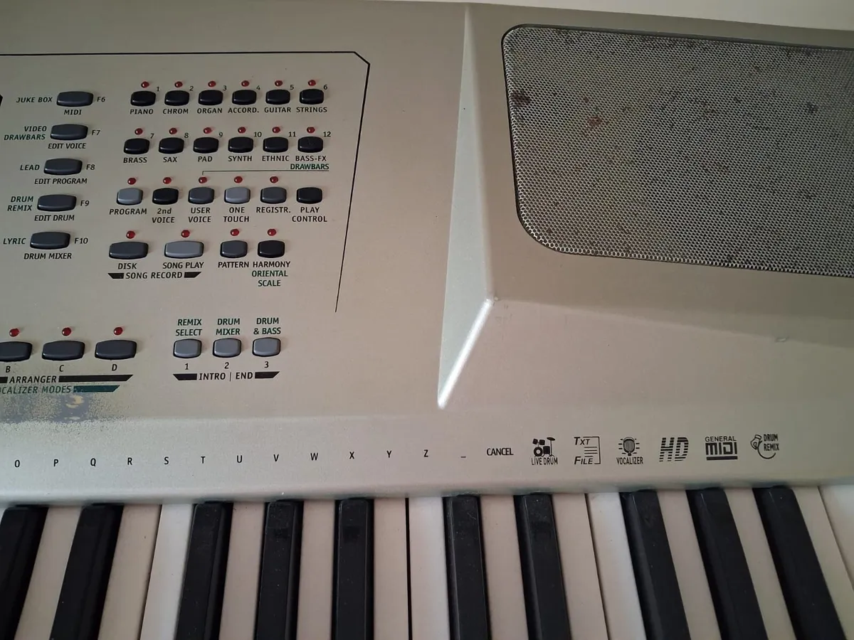 Ketron XD9 Keyboard - Image 4