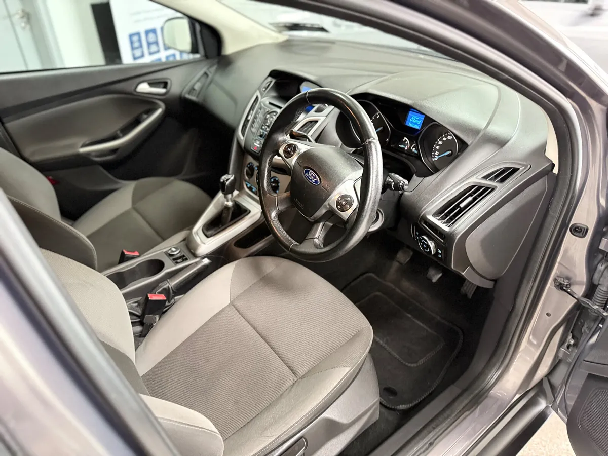 Ford Focus 2012 1.6 TDCI EDGE - Image 4