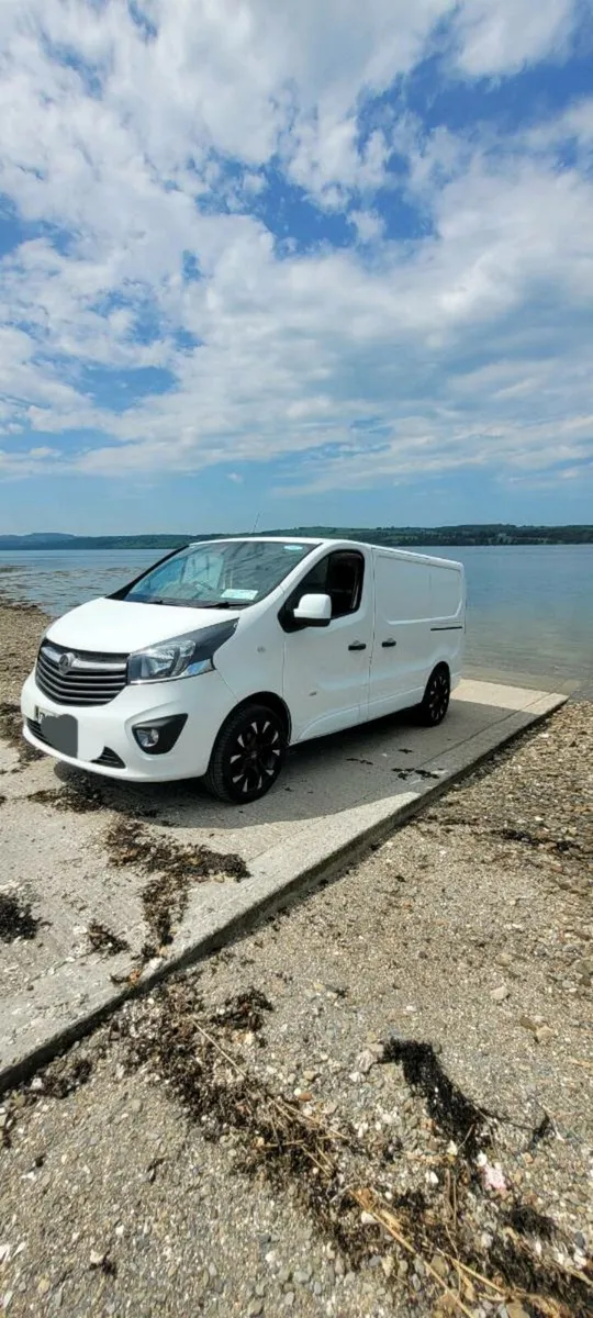 Vauxhall vivaro sportive van - Image 3