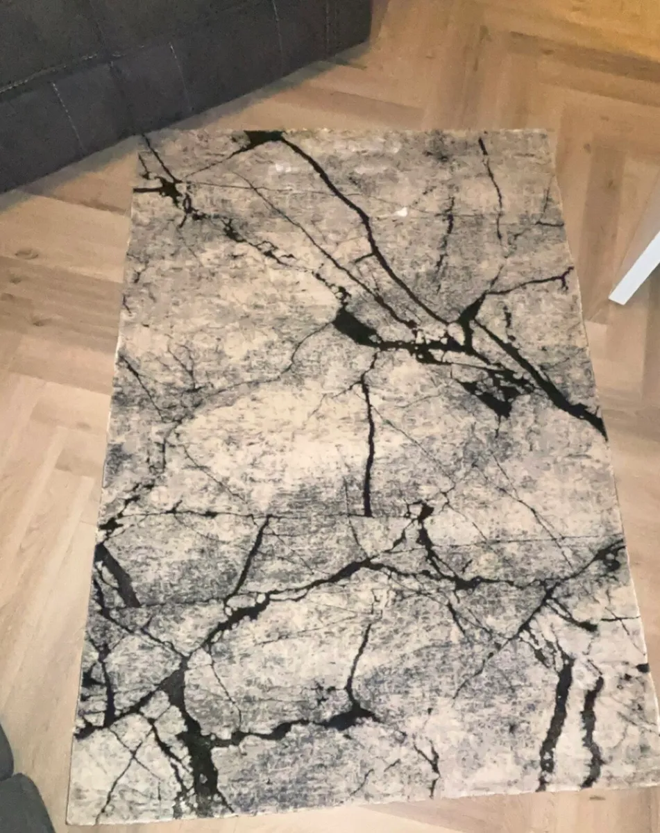 Rug - Image 1