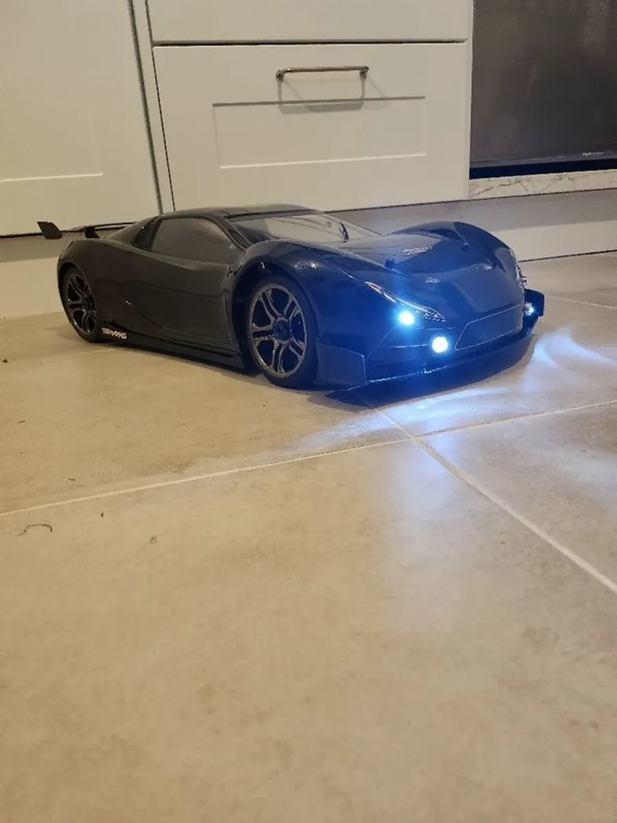 Rc car Traxxas x01 - Image 4