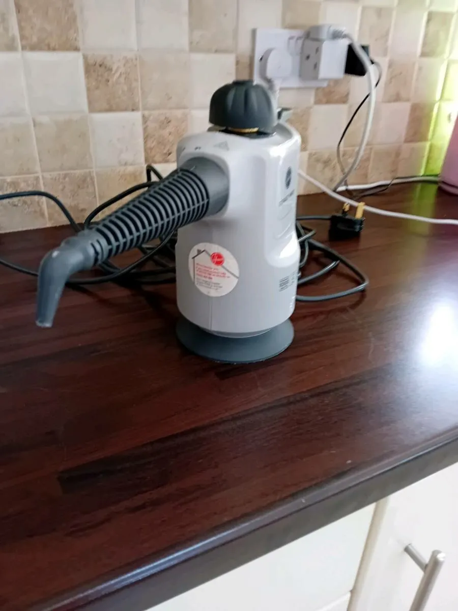 HOOVER HAND HELD STEAM JET CLEANER - Image 1