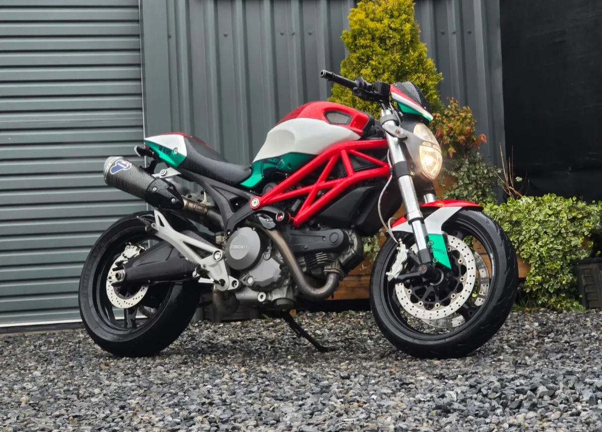 2009 Ducati Monster M696 – Tricolore Edition - Image 1