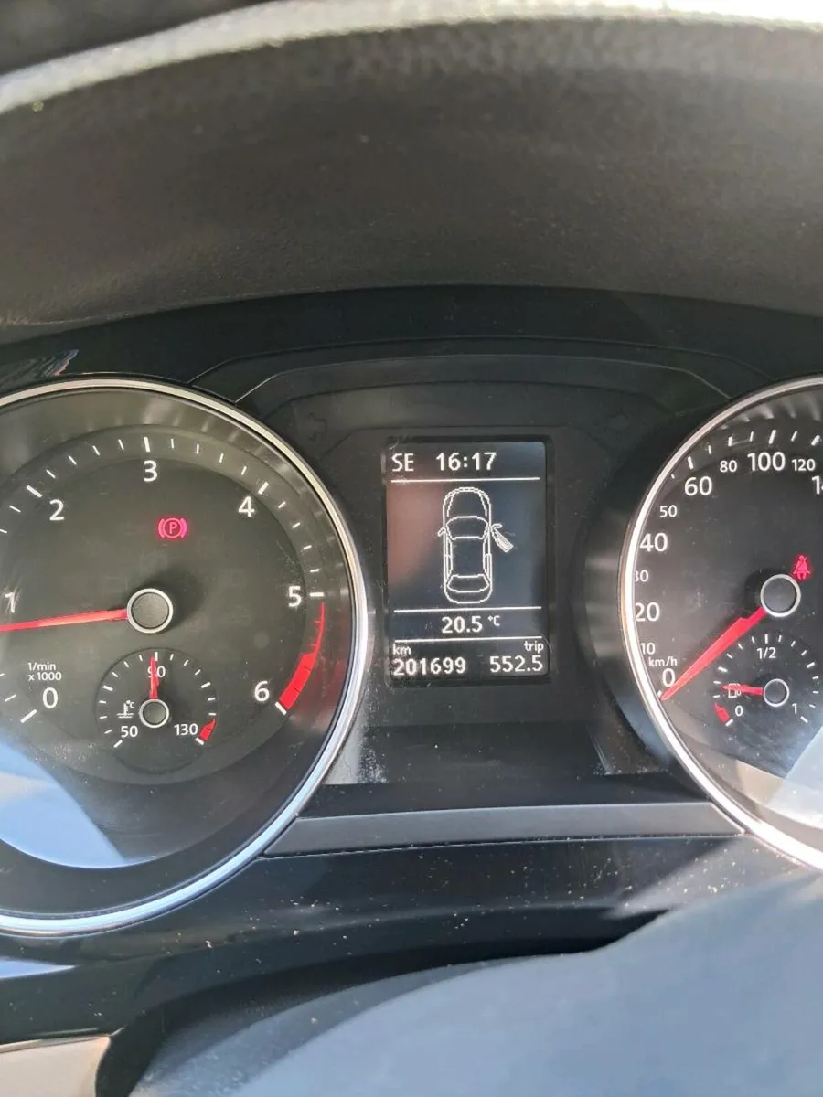 Volkswagen Jetta 2.0 HDI Highline - Image 4