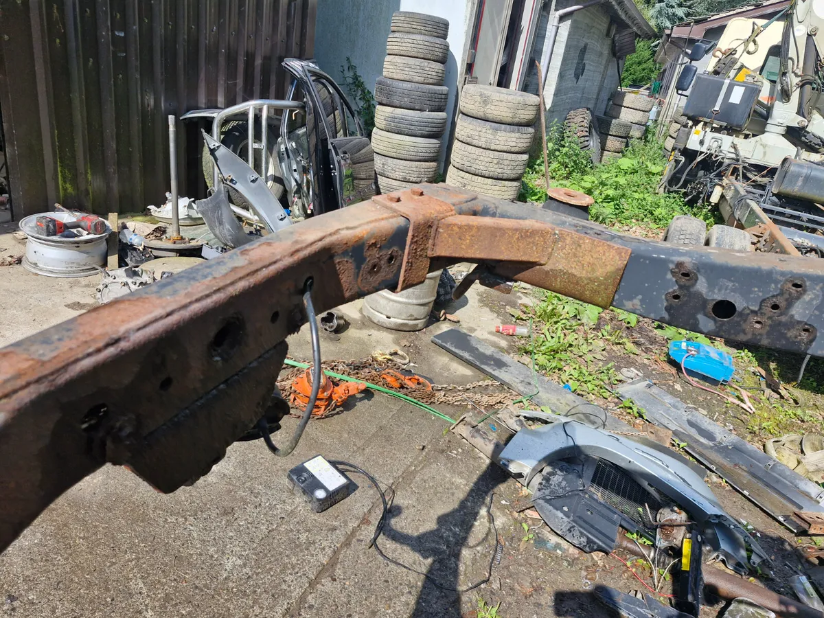 Toyota landcruiser 03 to 10 swb chassis - Image 3