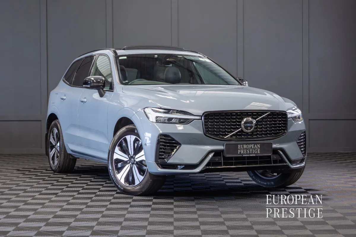 2023 Volvo XC60 Recharge T6 Plus Dark - Image 1