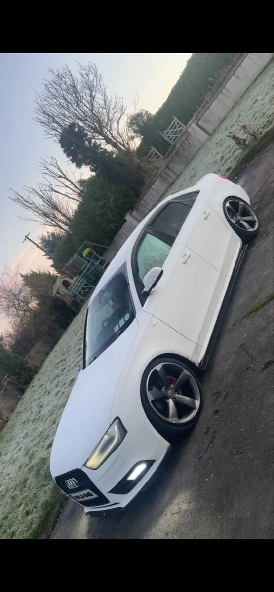 White Audi a4 - Image 1