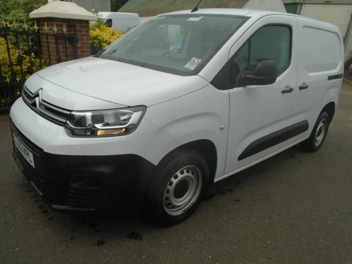 2023 Citroen Berlingo 1.5HDI ENTERPRISE 100HP - Image 3