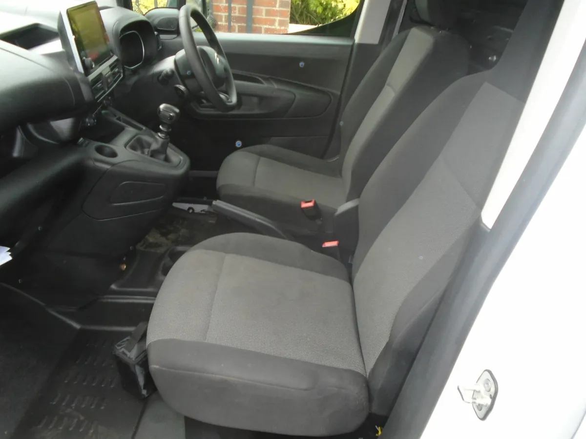 2023 Citroen Berlingo 1.5HDI ENTERPRISE 100HP - Image 4