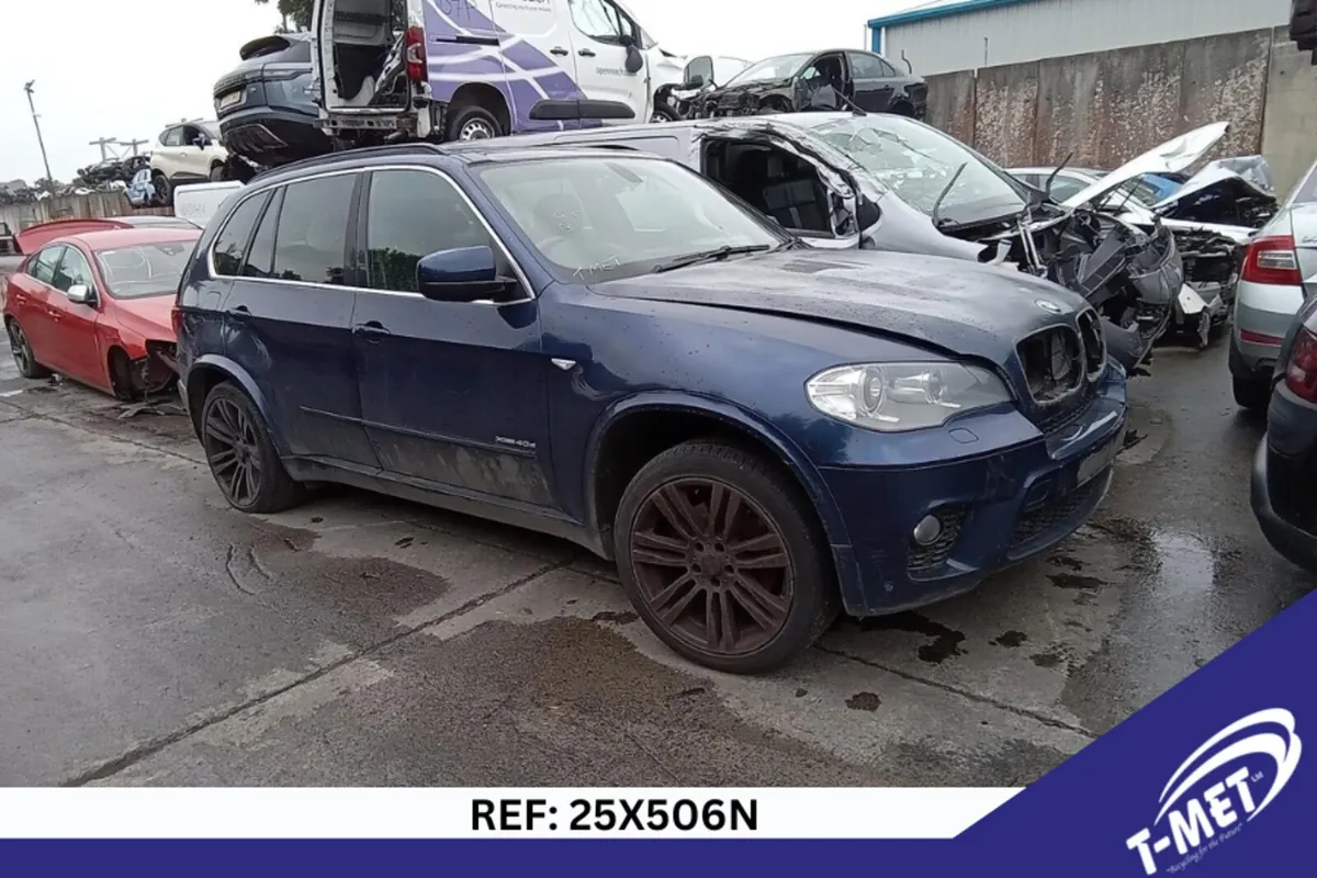 2011 BMW X5 BREAKING FOR PARTS - Image 2