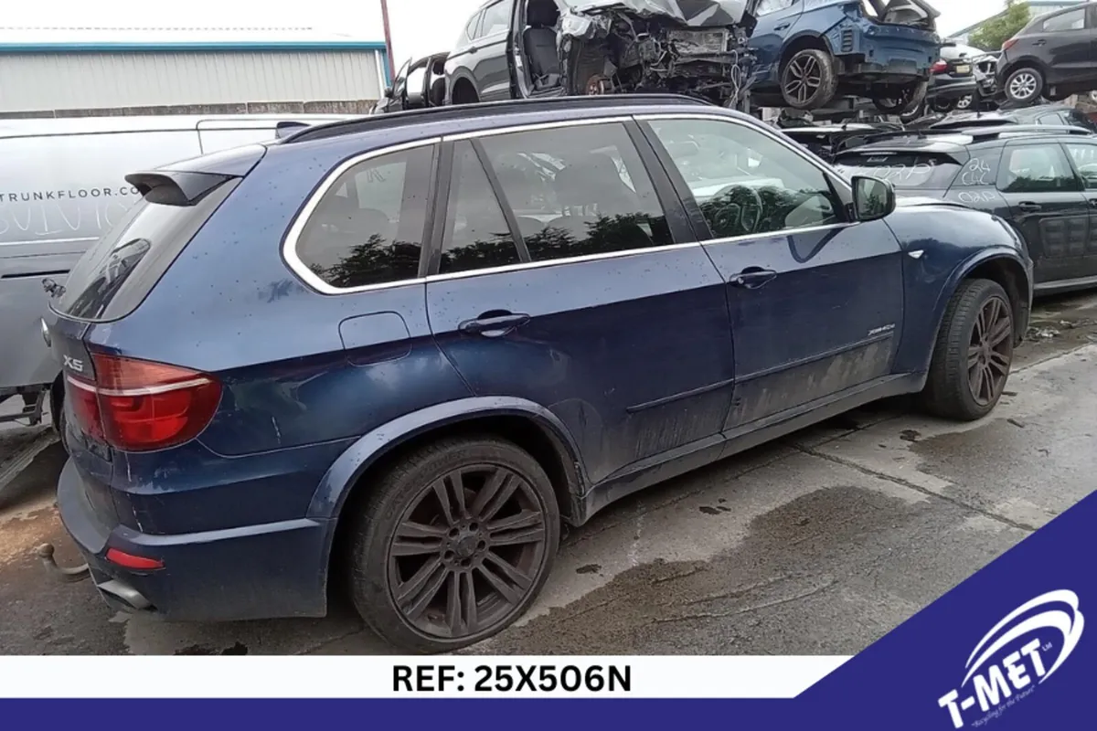 2011 BMW X5 BREAKING FOR PARTS - Image 4