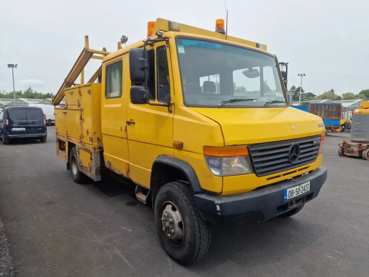 2008 Mercedes-Benz Vario Truck For Auction - Image 2
