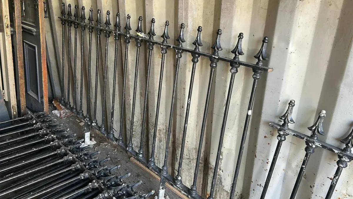 Iron Spear Top Railings 30mtrs - Image 2