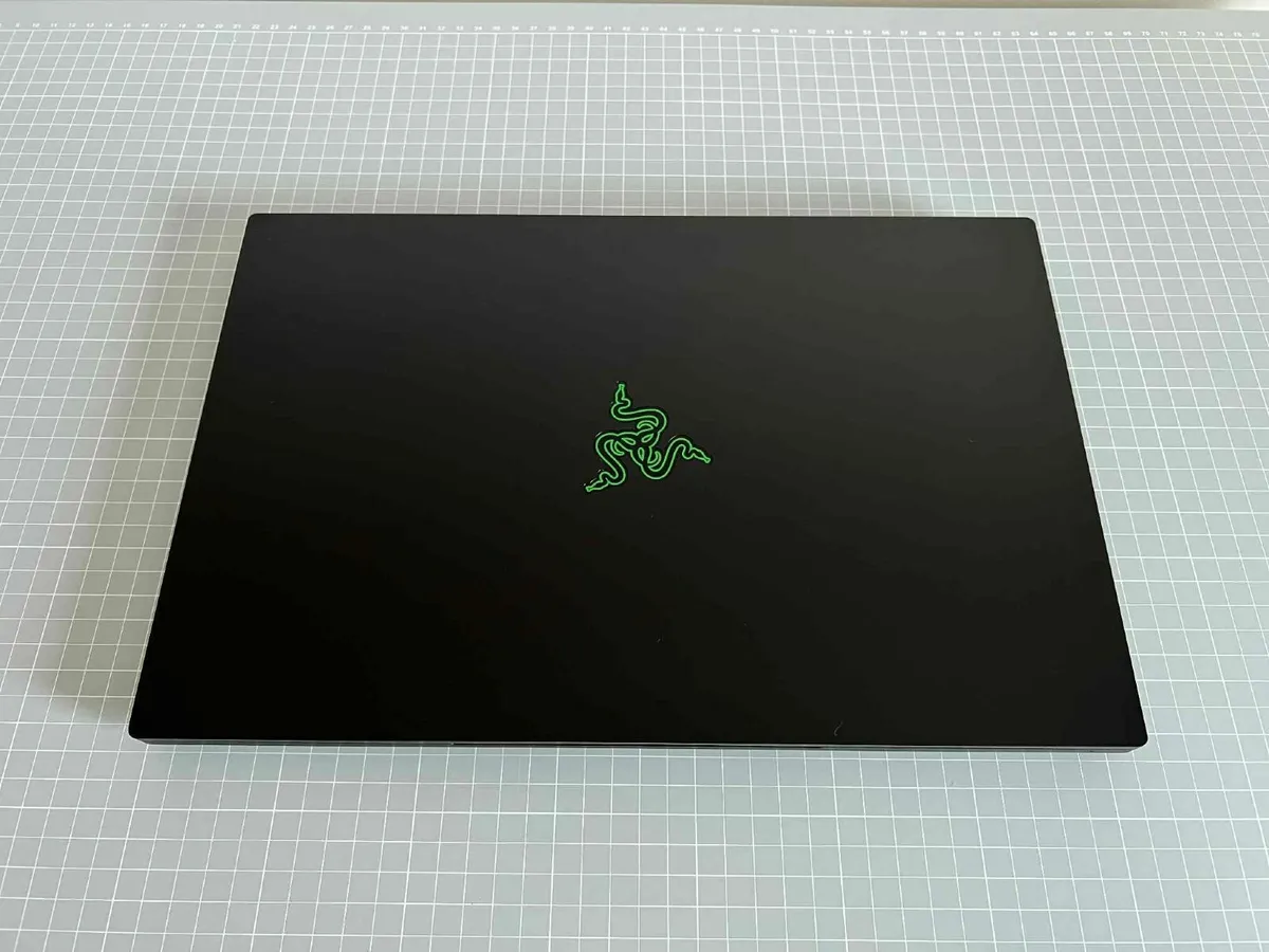 Razer Blade 15 Intel Core i7 16GB 1TB RTX 3070Ti 2 - Image 3
