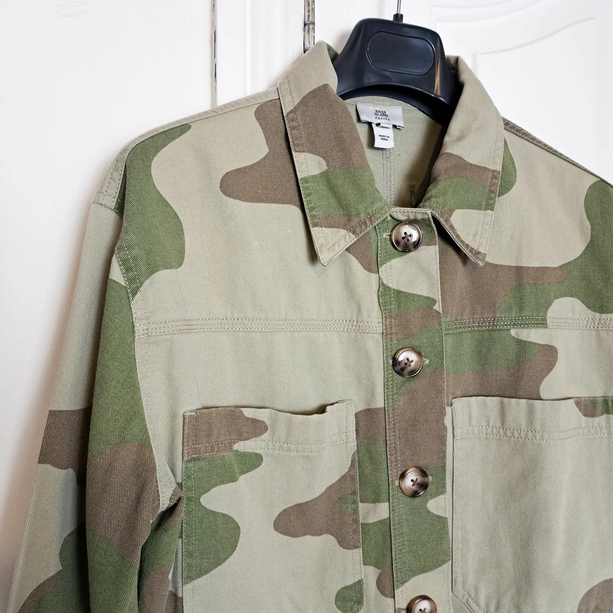 River Island Camouflage Military Cropped Jacket M - Image 3
