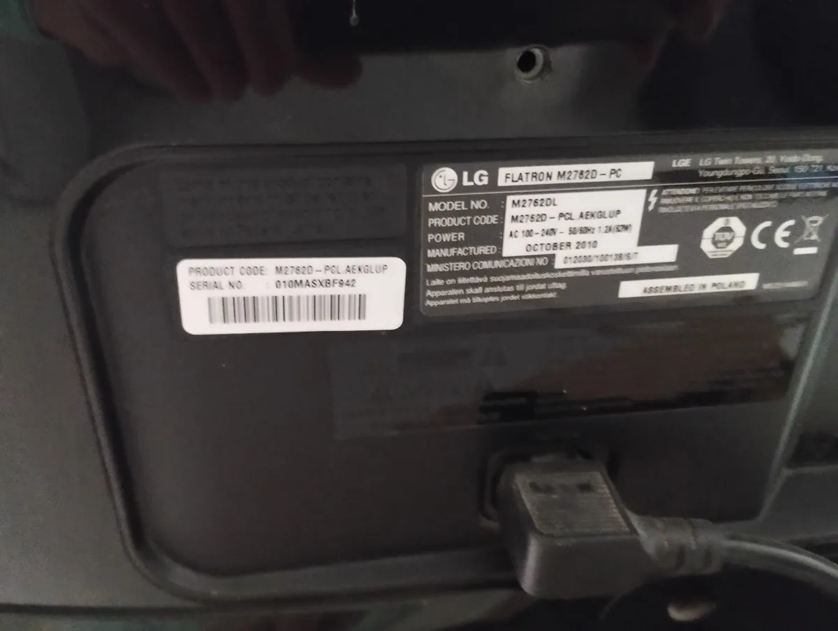 LG TV - Image 4