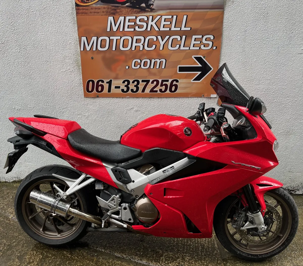 2015 Honda VFR 800 @ Meskells - Image 2
