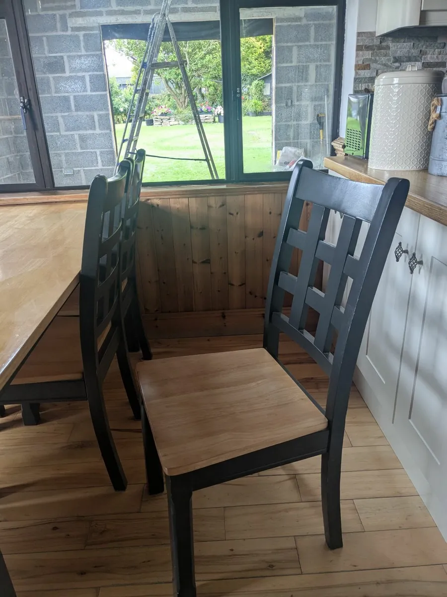 Table and 6 chairs - Image 3