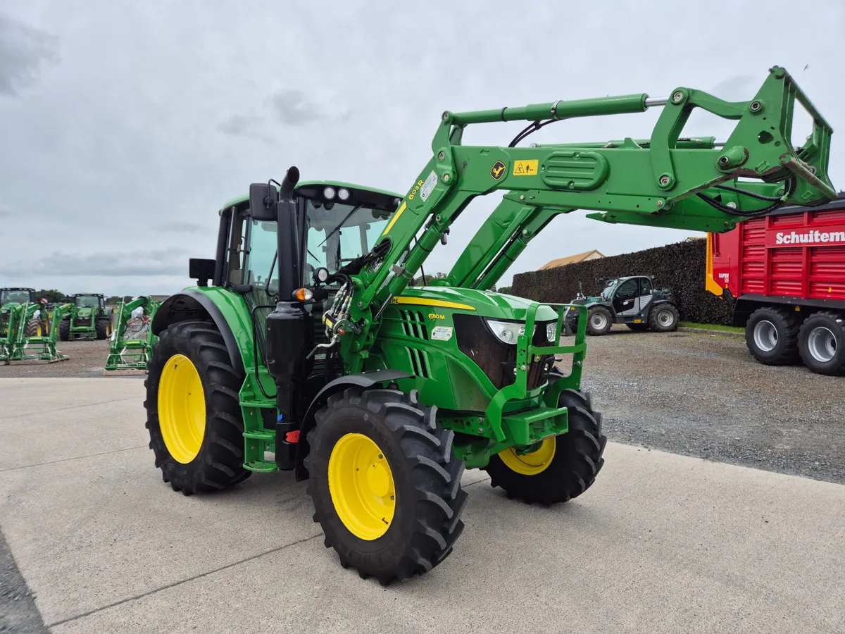 John Deere 6110M 2017 - Image 1