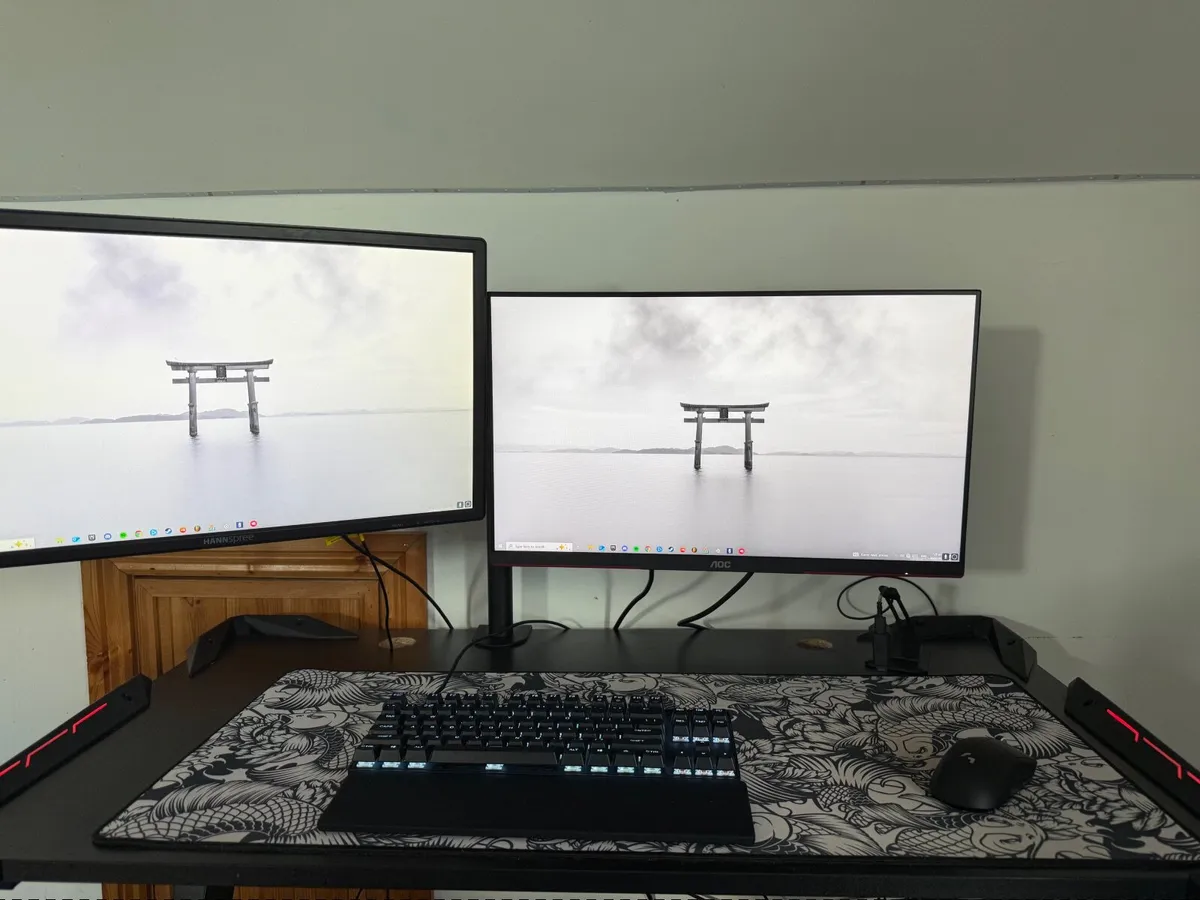 Custom Built Gaming PC + Full Gaming Setup - Image 1