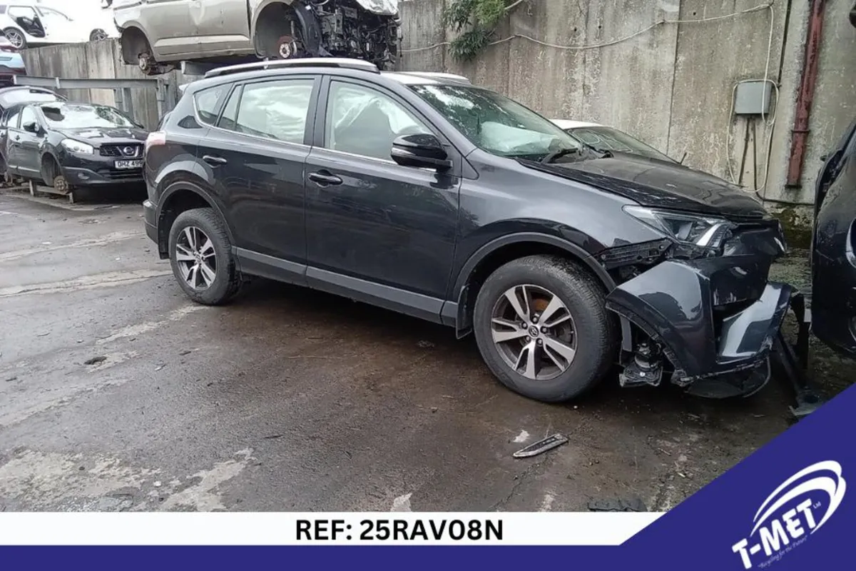 2016 TOYOTA  RAV 4 BREAKING FOR PARTS - Image 1