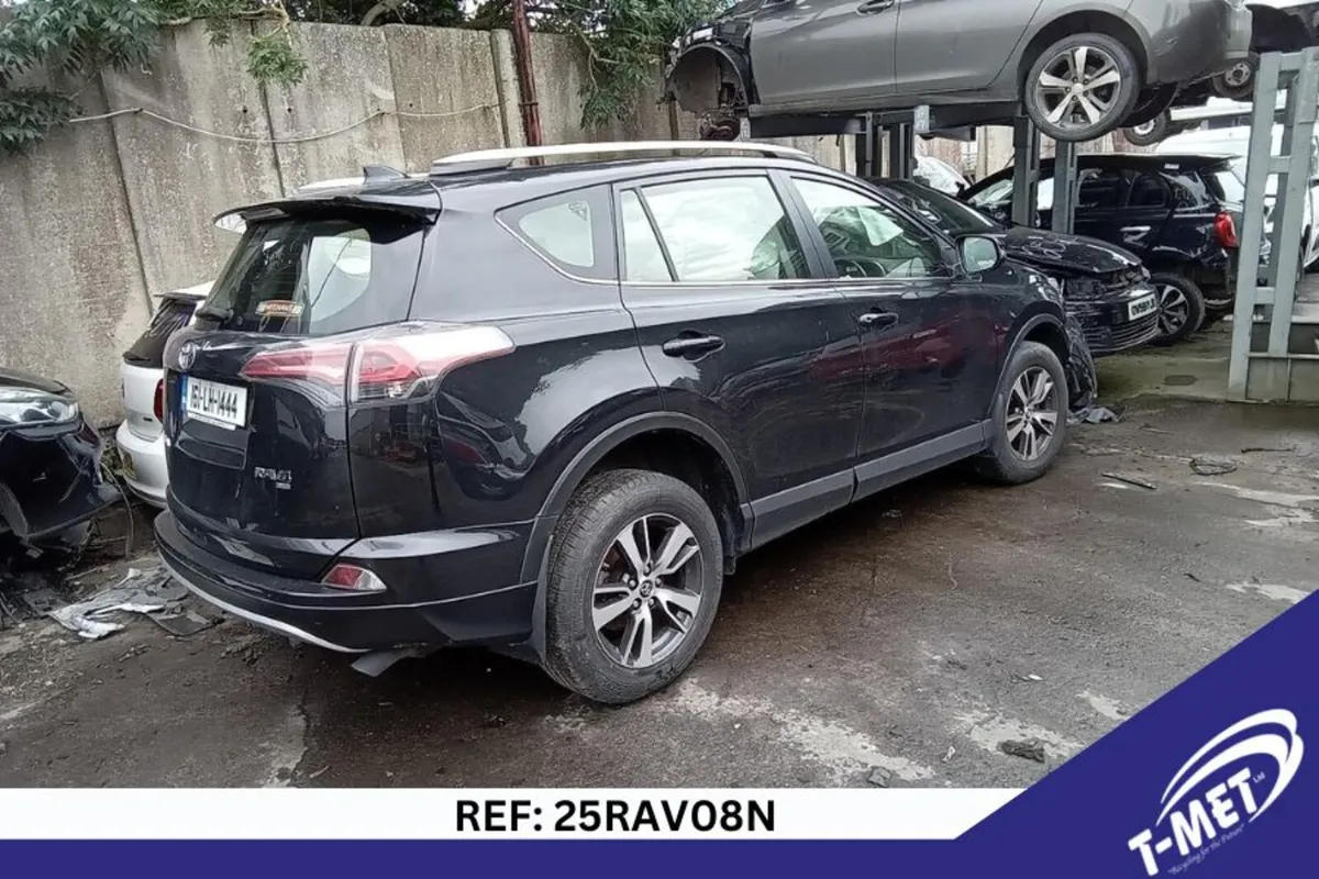 2016 TOYOTA  RAV 4 BREAKING FOR PARTS - Image 3