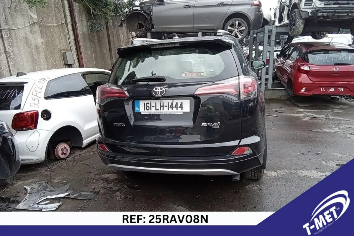 2016 TOYOTA  RAV 4 BREAKING FOR PARTS - Image 4