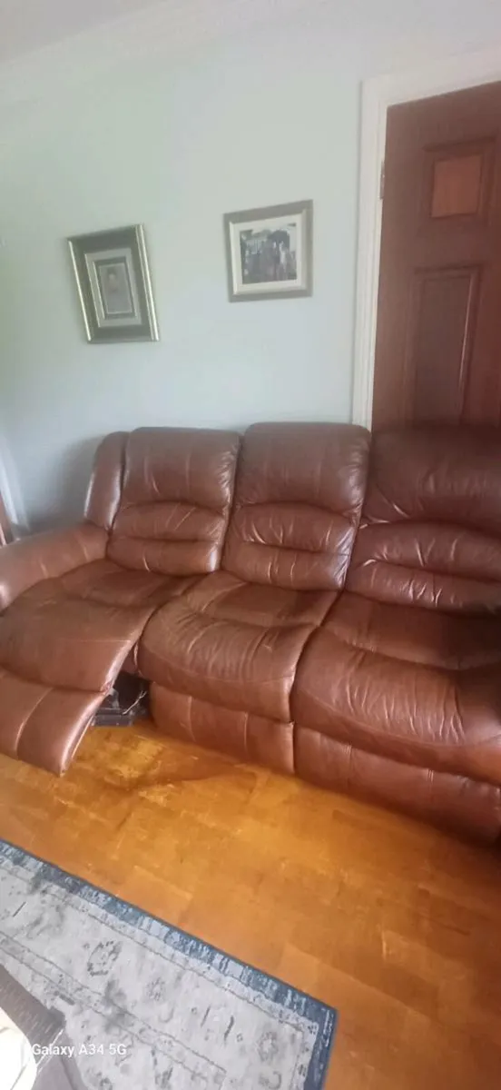 Couches - Image 2