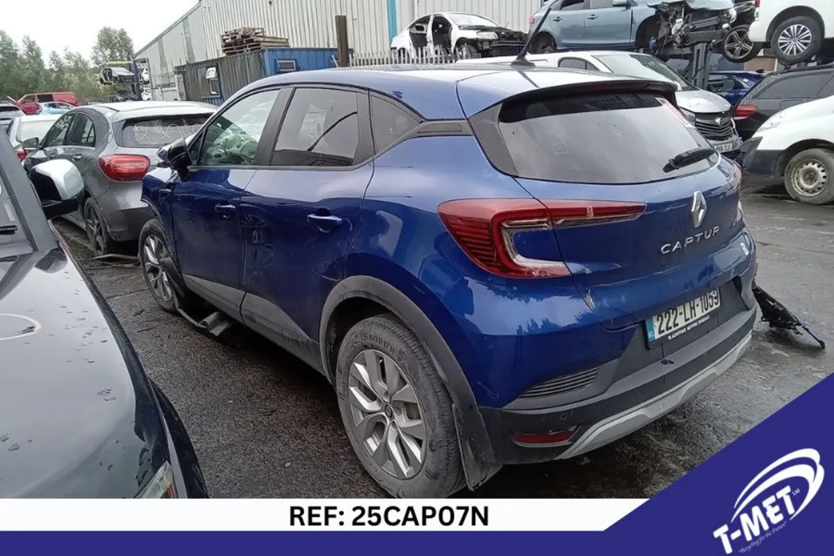 2022 RENAULT CAPTUR BREAKING FOR PARTS - Image 3